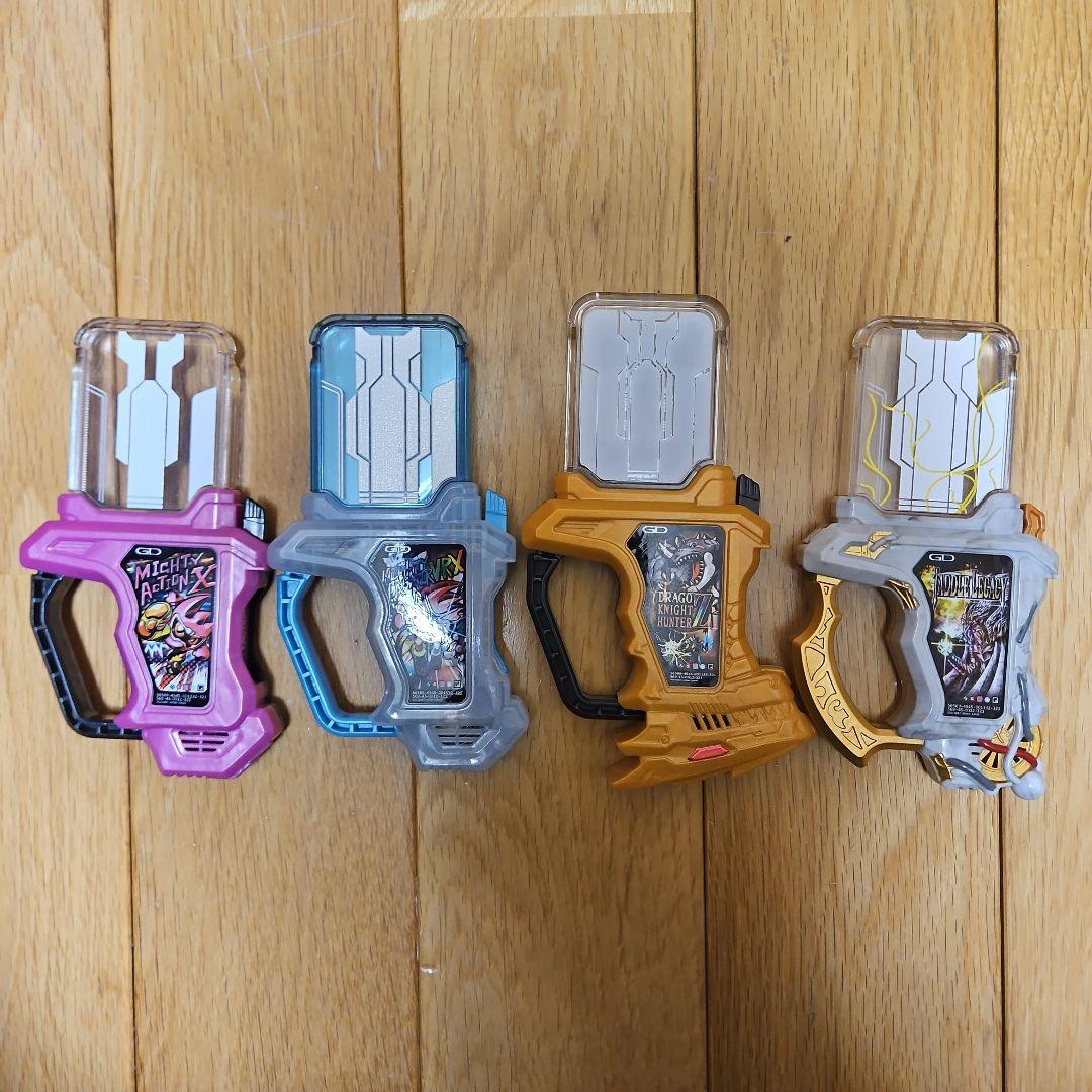 仮面ライダーエグゼイド DXゲーマドライバー ガシャット セット売り