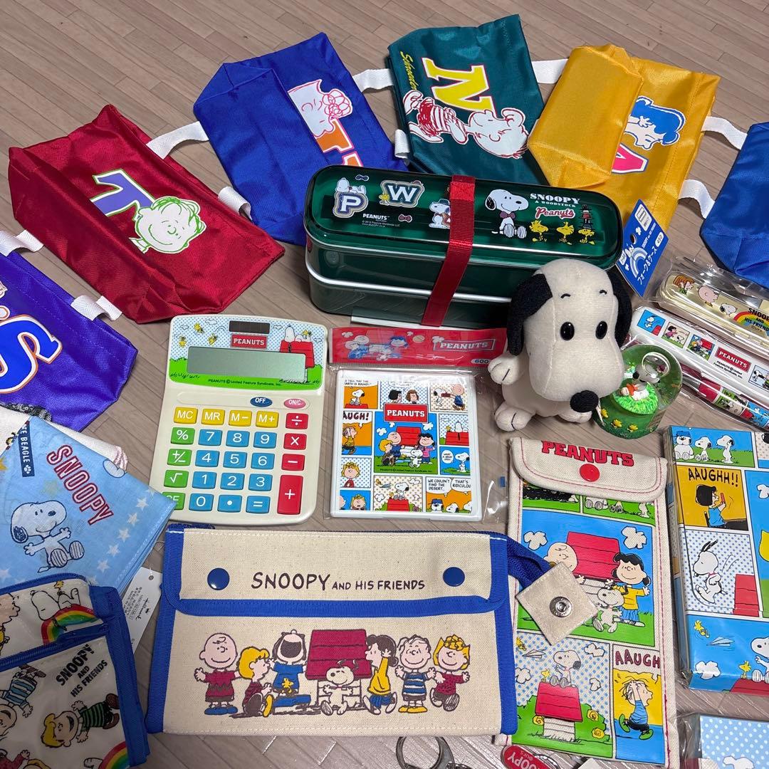 PEANUTS スヌーピーグッズ