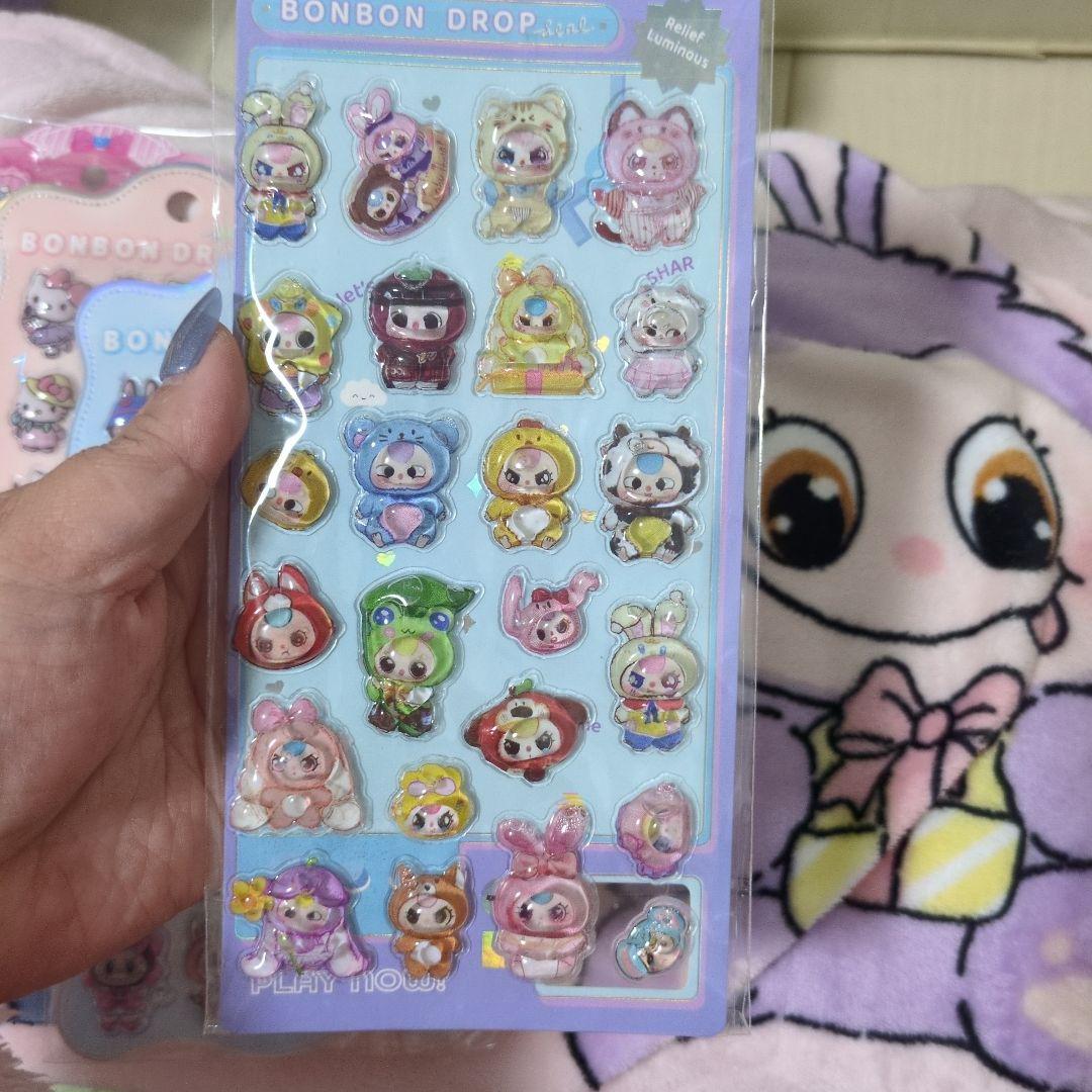 BONBON DROP Hello Kitty、ラブブ、サンリオ、ちーかわ