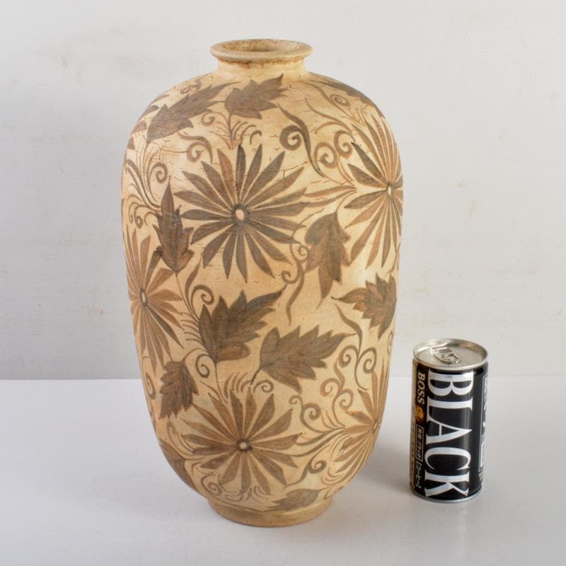 中国　磁州窯白磁　鉄絵花卉文瓶　M　6321C 中国 磁州窯白磁 鉄絵花卉文瓶 M 6321C 中国 磁州窯白磁 鉄絵花卉文瓶