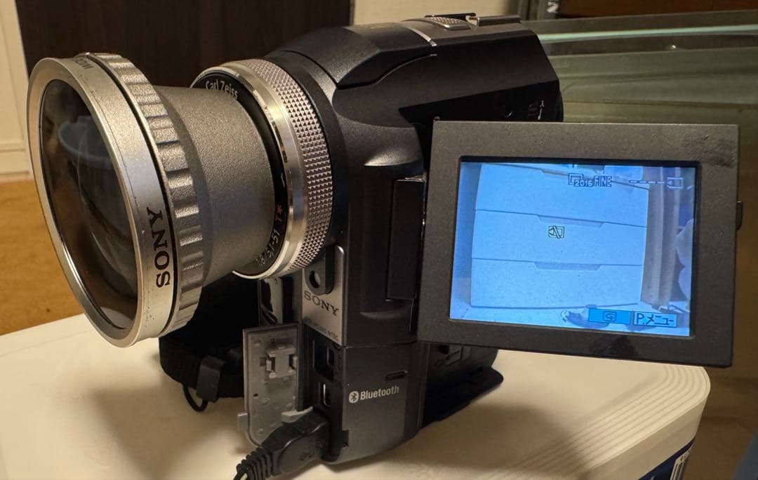 SONY DCR-PC300K ビデオカメラ　望遠・広角レンズ、ライト、マイク等