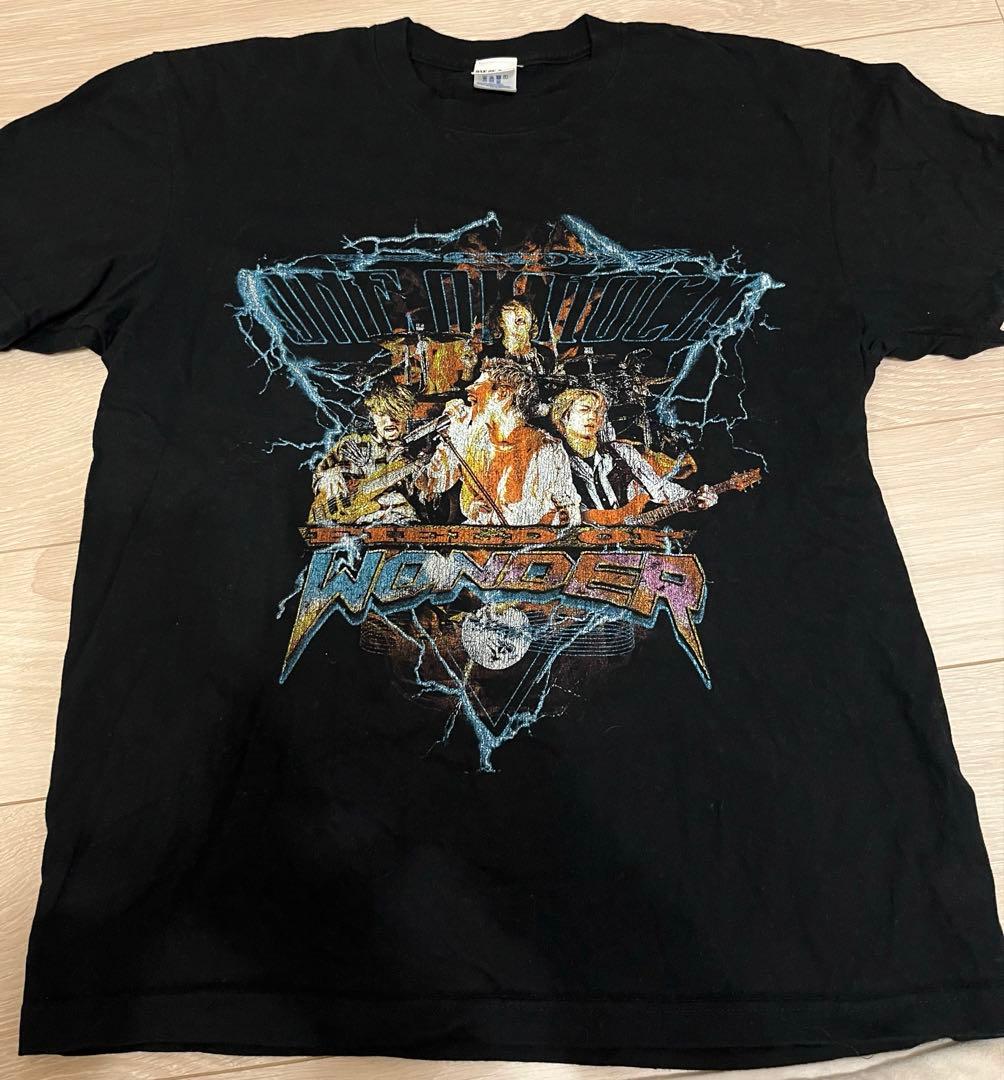 ONE OK ROCK Field of Wonder Photo Tシャツ Amazon.co.jp: ONE OK ROCK（ワンオクロック）公式グッズ 2020 