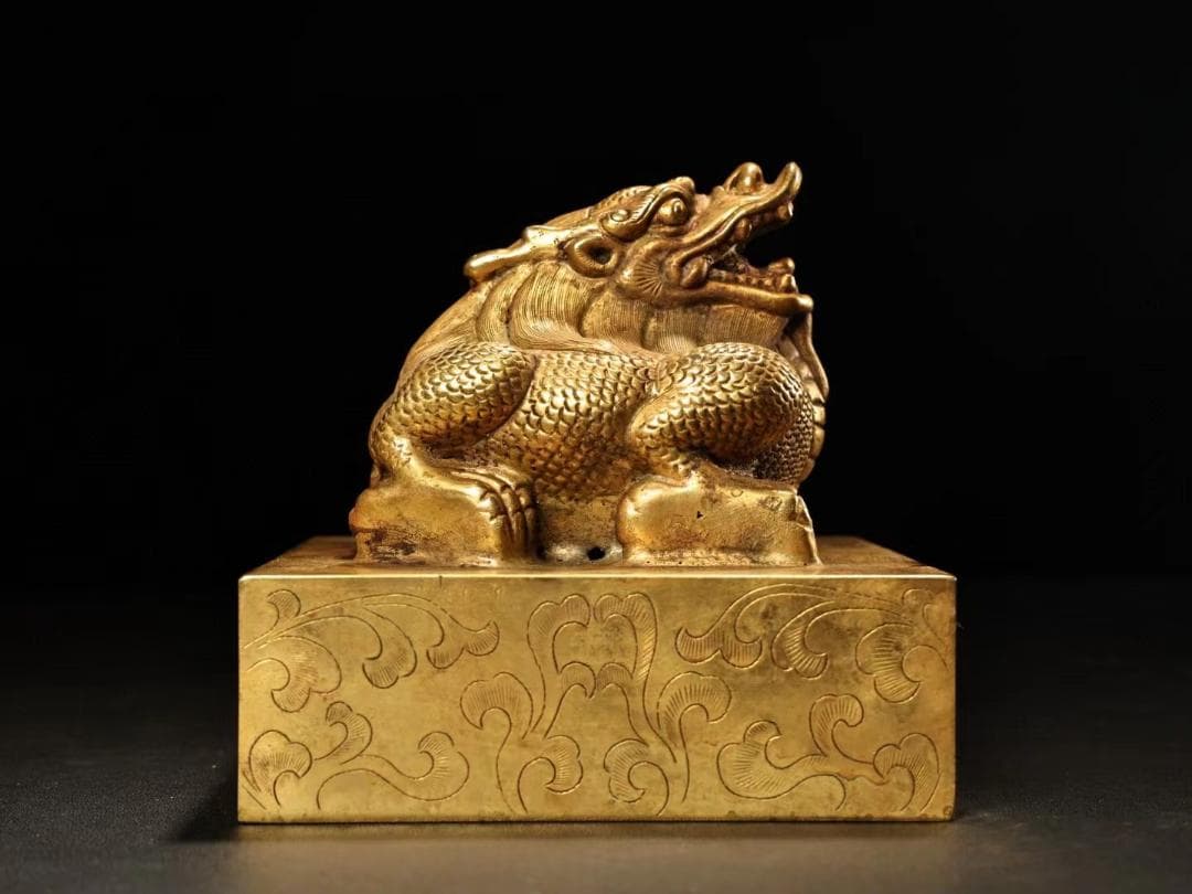 中国古美術・旧蔵鏨刻鎏金の龍印鑑玉璽・純銅製・高浮彫・置物・書道具・文房具・風水