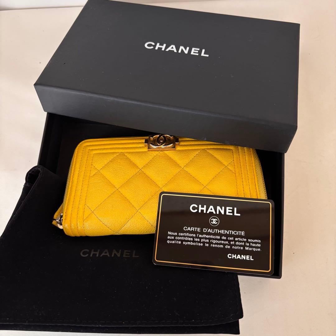 シャネル　ボーイシャネル　キャビアスキン　マトラッセ　ラウンドファスナー　財布