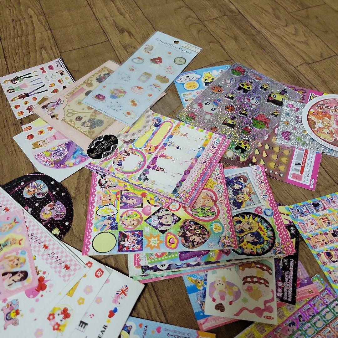 カラフルキャラクターシールセット - メルカリ