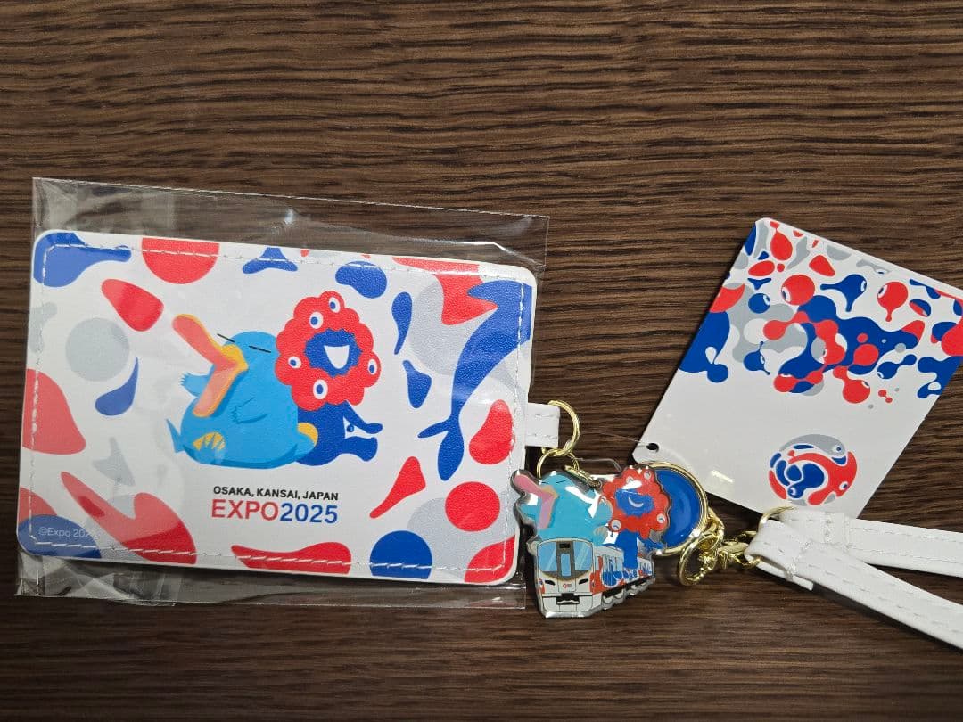 e*i様 完売品　万博限定ミャクミャク記念ICOCA + 合皮パスケースセット