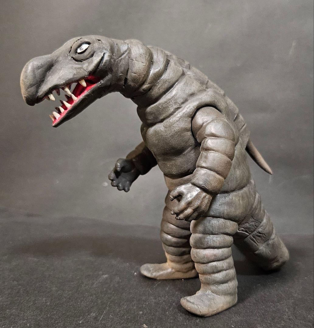 ウルトラ怪獣ソフビ　サドラ　デットン　リペイント完成品