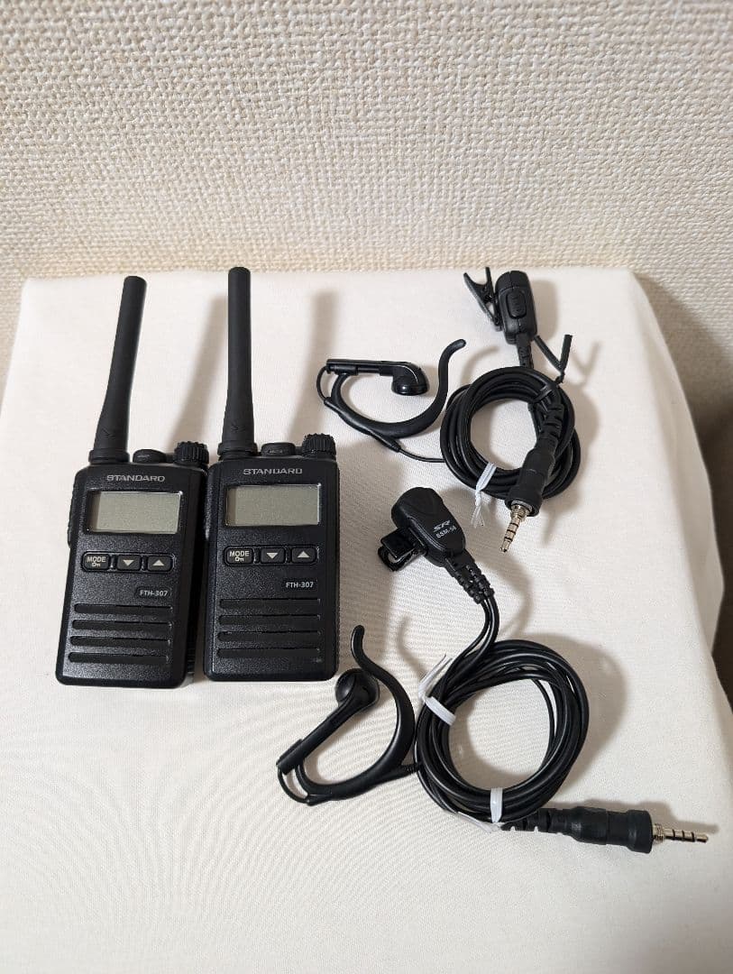 STANDARD(ヤエス)特定小電力無線機 FTH-307イヤホン付き2台セット