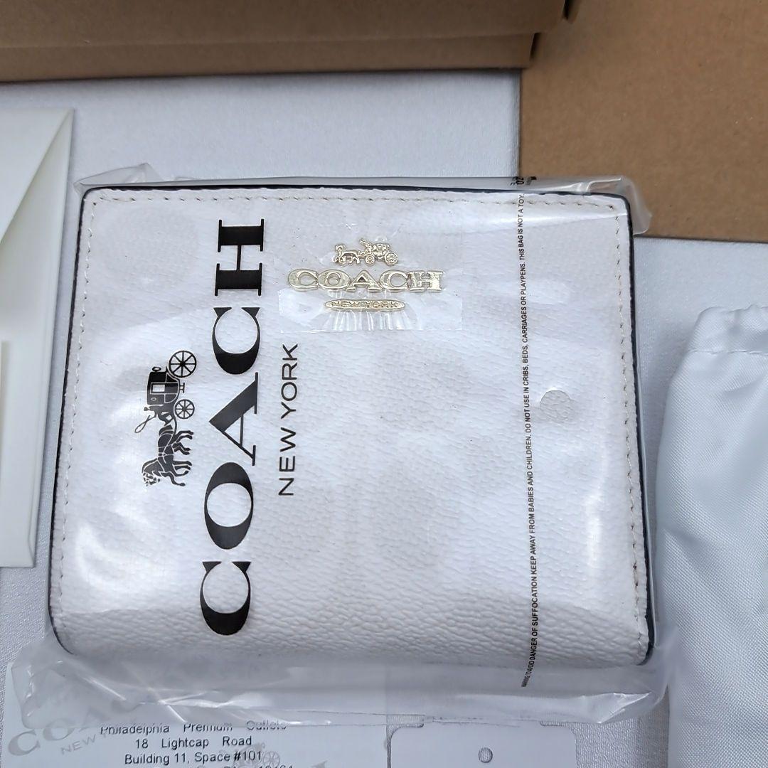 新品未使用　COACH　コーチ　折り財布　スナップウォレット　正規品　付属品多数