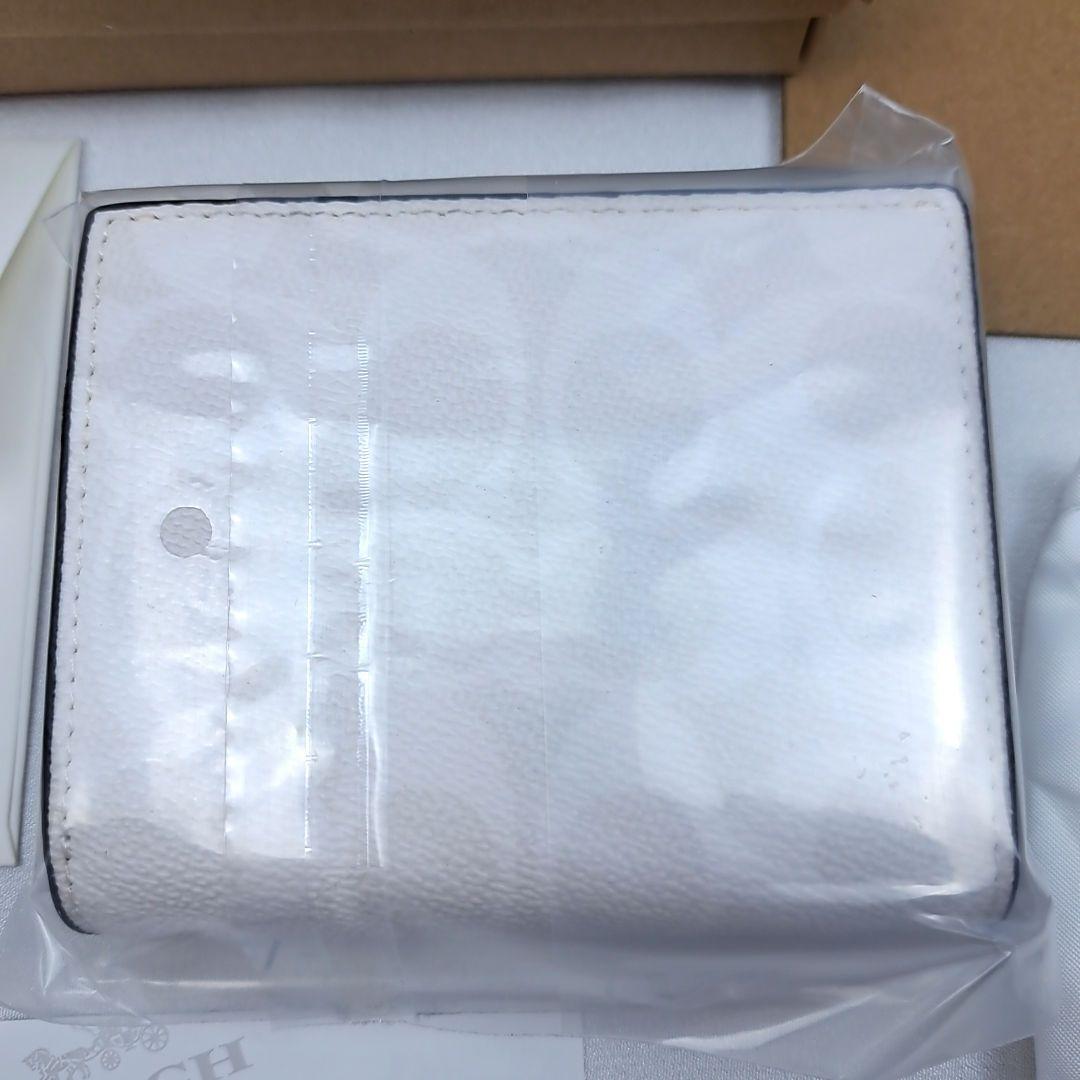新品未使用　COACH　コーチ　折り財布　スナップウォレット　正規品　付属品多数