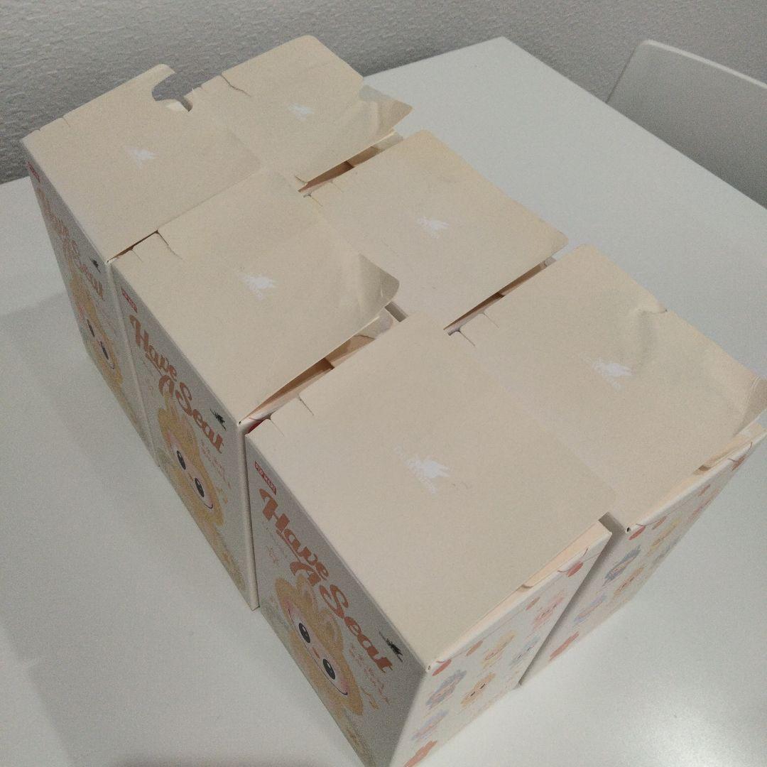 POPMARTラブブ「Have a Seat」初期タイプぬいぐるみ