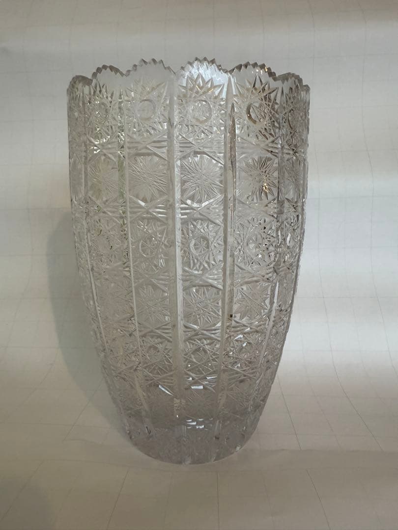 ボヘミアンクリスタル ガラス花瓶 エッチング模様 チェコ ボヘミア