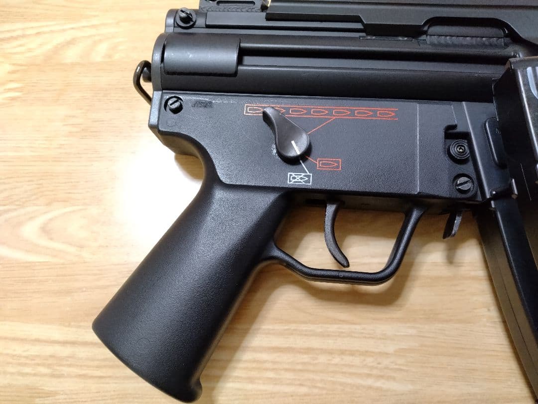 本日限定値下げ！ 東京マルイ　ＭＰ５Ｋ クルツ