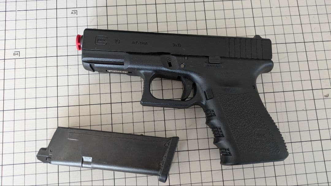東京マルイ GLOCK 19 ガスガン