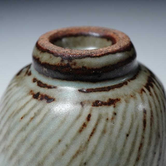 島岡達三 象嵌赤絵草花文ぐい吞 共箱 人間国宝 酒器 鑑賞陶器 民芸