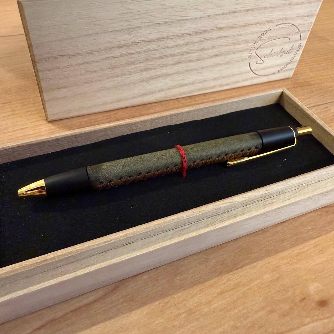 革軸ペン プエブロ グリージオ シックザール schicksal