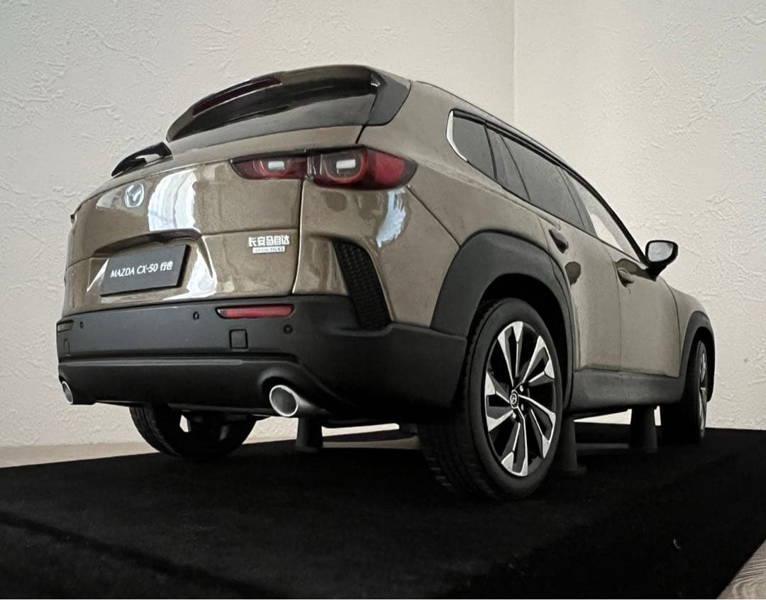 マツダ MAZDA CX-50 1/18 ミニカー