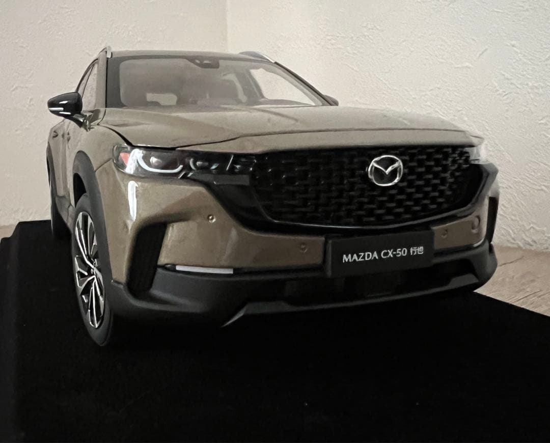 マツダ MAZDA CX-50 1/18 ミニカー