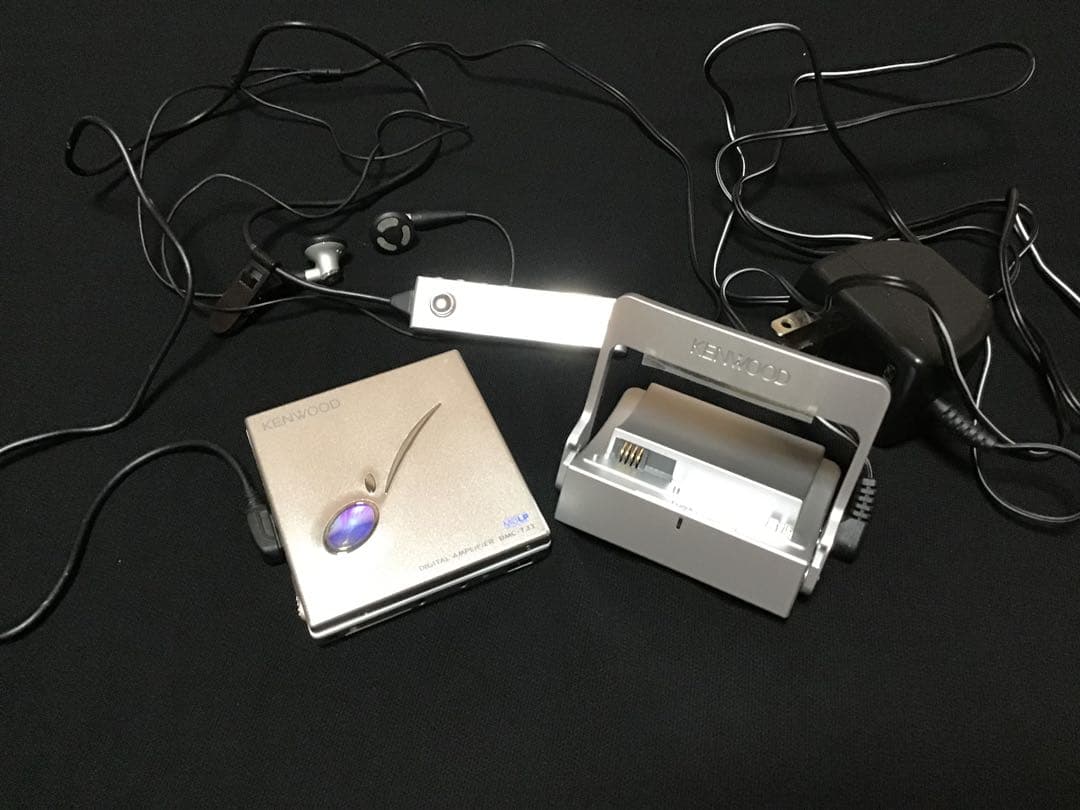 ☆美品 中古 【KENWOOD ポータブルMDプレイヤー DMC-T33 】 - メルカリ