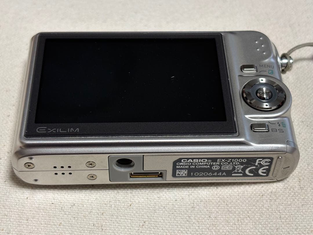 CASIO EXILIM 10.1メガピクセル コンパクトデジタルカメラ 美品