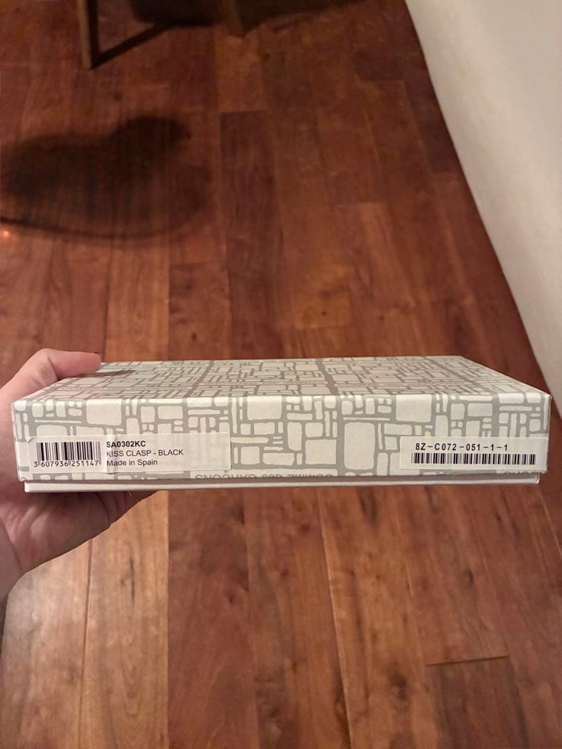 タイムセール11日まで　コムデギャルソンKISS CLASP MEDIUM