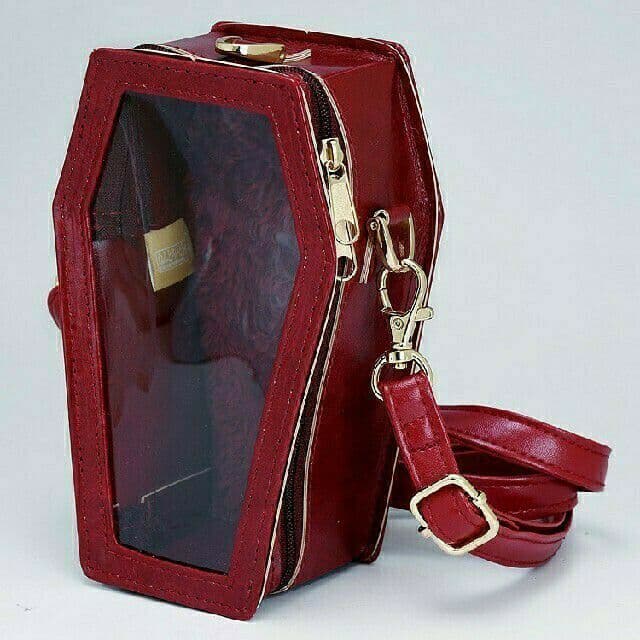 ねんどろいどどーる おでかけポーチ casket 赤 レッド 棺桶 フィギュア