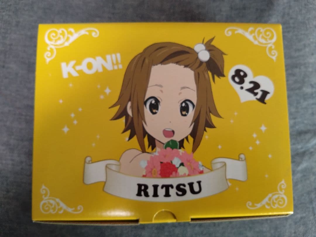 カメラ　けいおん!!×CASIO EXILIMコラボデジタルカメラ 田井中律 TBS、“けいおん!!”のキャラと写真が撮れる「EXILIM」 - デジカメ Watch