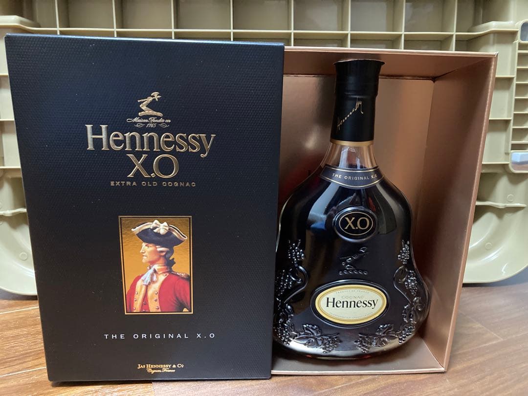 未開栓】Hennessy X.O. 箱入り750ml