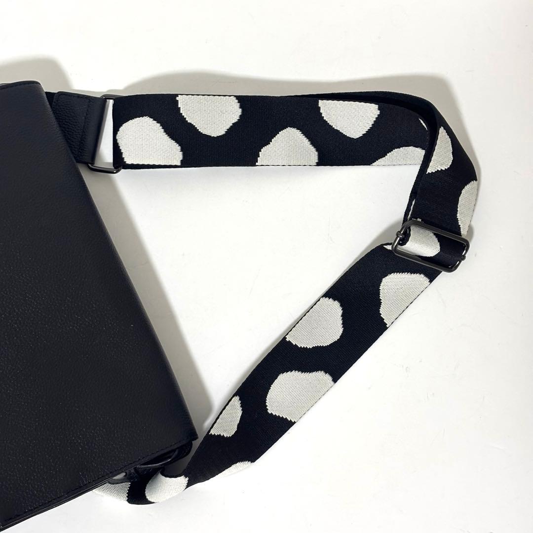 極美品 イアパピヨネ ワイドテープショルダーバッグ ボディバッグ ダルメシアン