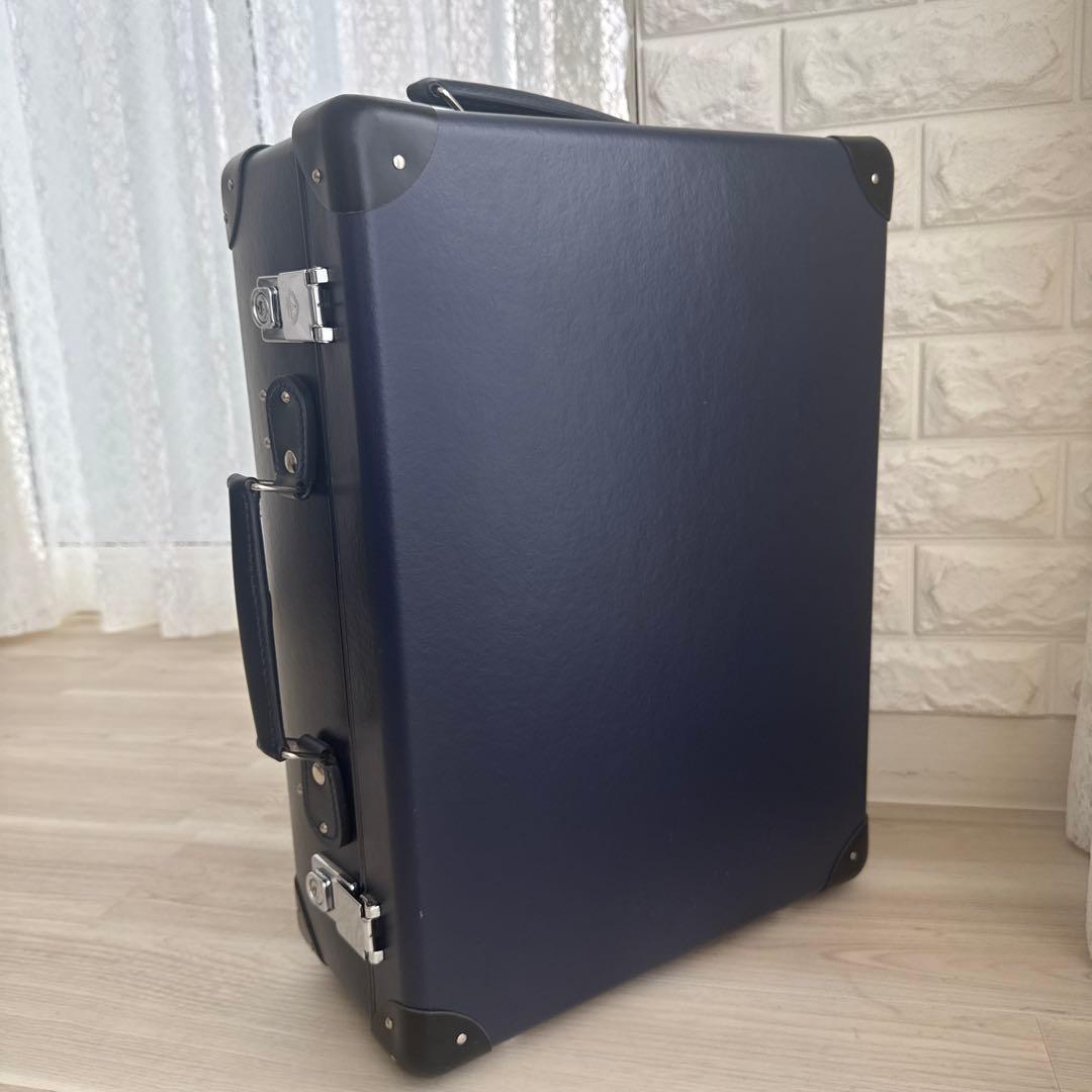 グローブトロッターGLOBE TROTTER オリジナル スーツケース ネイビー