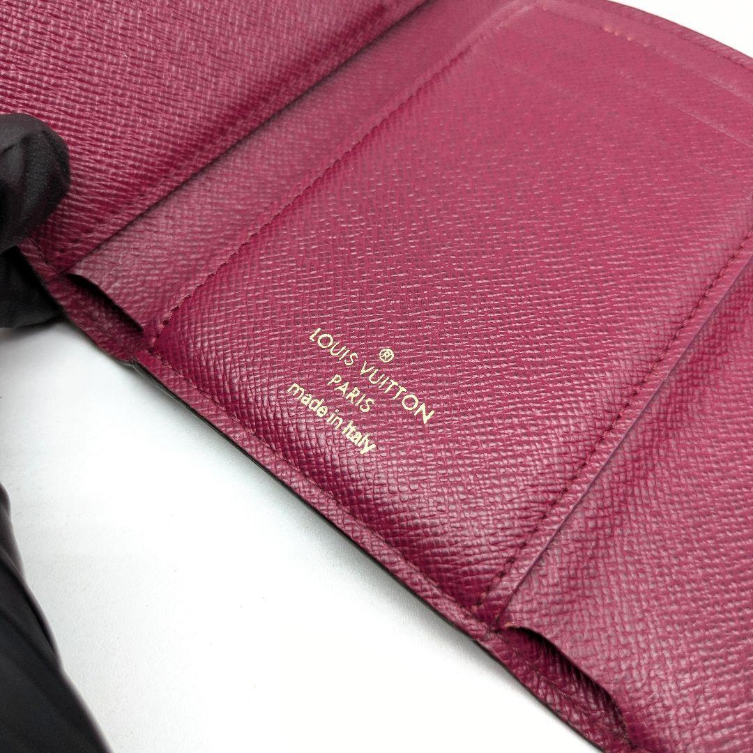 【最新型】ルイヴィトン ポルトフォイユ・ヴィクトリーヌ モノグラム フューシャ
