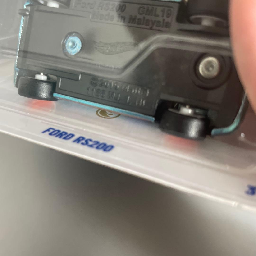 日本未発売　ホットウィール フォードRS200 スーパートレジャーハント　STH
