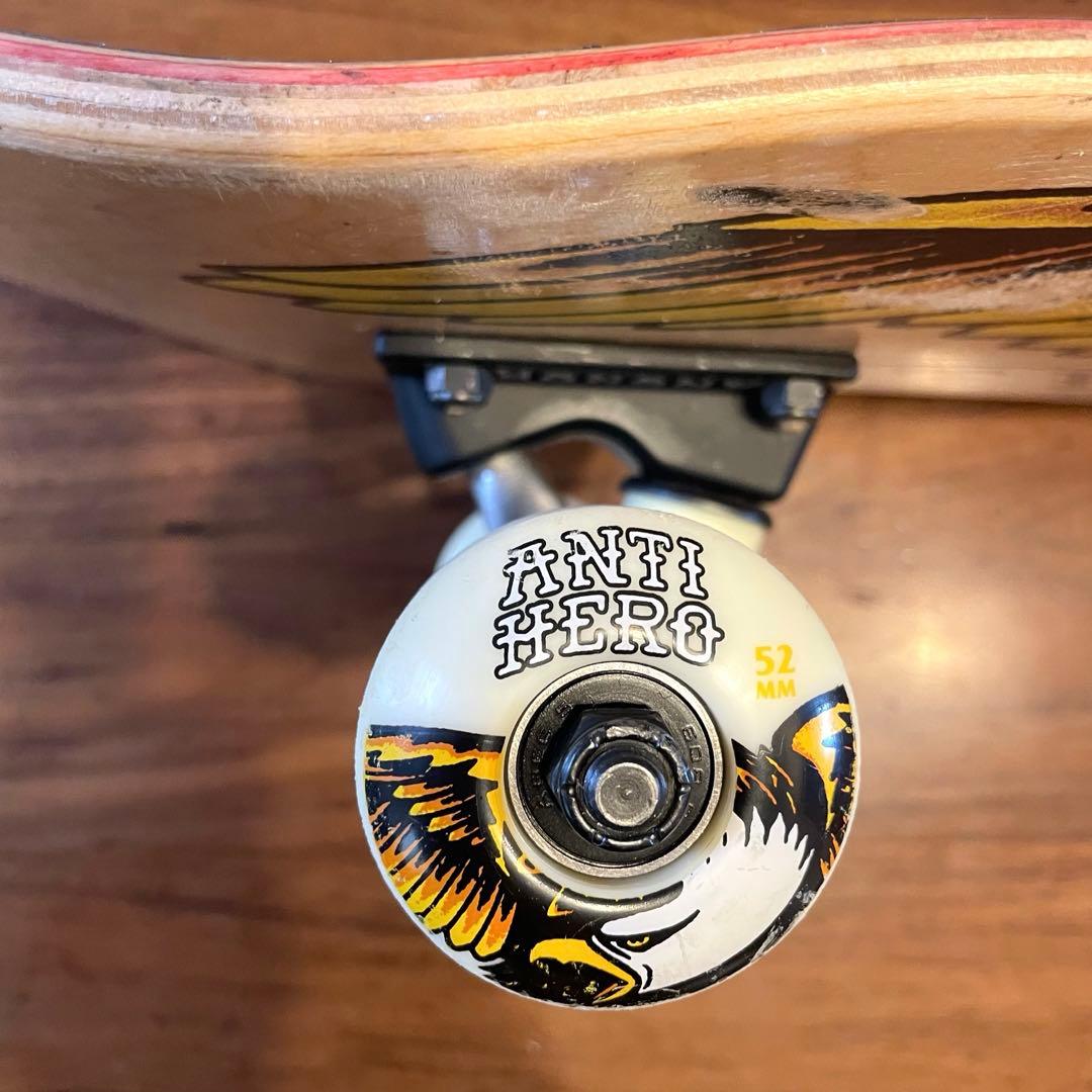 アンチヒーロー　スケートボード　スケボー　コンプリート　中古スケボー