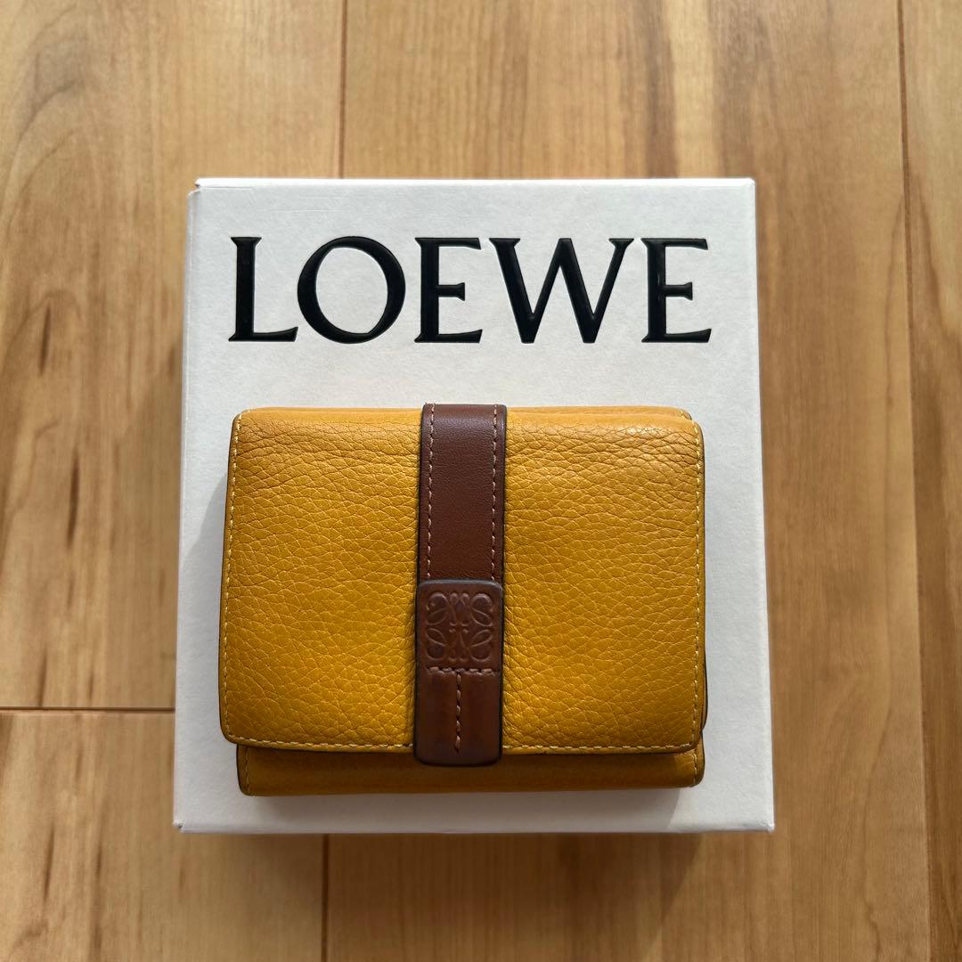 LOEWE 三つ折り財布 イエロー/ブラウン - メルカリ