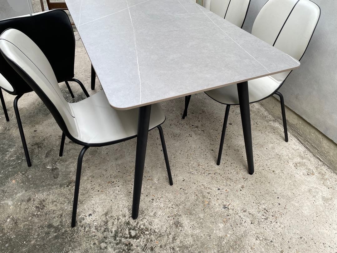 近隣配達可能　美品　インテリア岩永　セラミック製　ダイニングセット