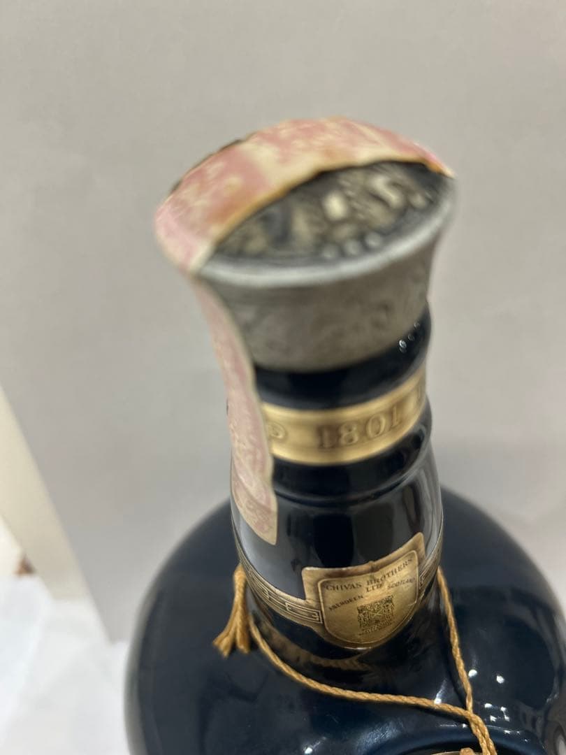 未開栓ウィスキー2本Royal Salute,Blanton Kentucky