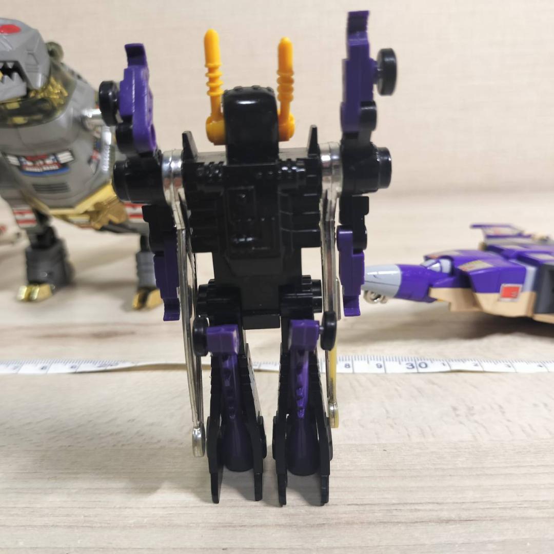 ハズブロ／タカラ　トランスフォーマーアクションフィギュア　８０年代４体