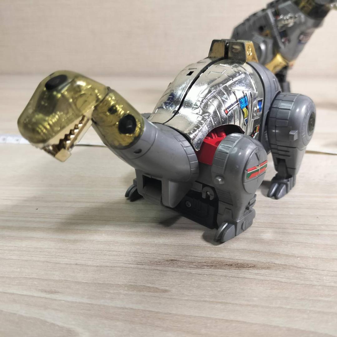 ハズブロ／タカラ　トランスフォーマーアクションフィギュア　８０年代４体