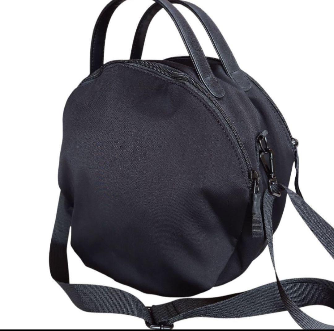 【ゅぅ】新品未使用品earPAPILLONNER　イアパピヨネバッグ　黒