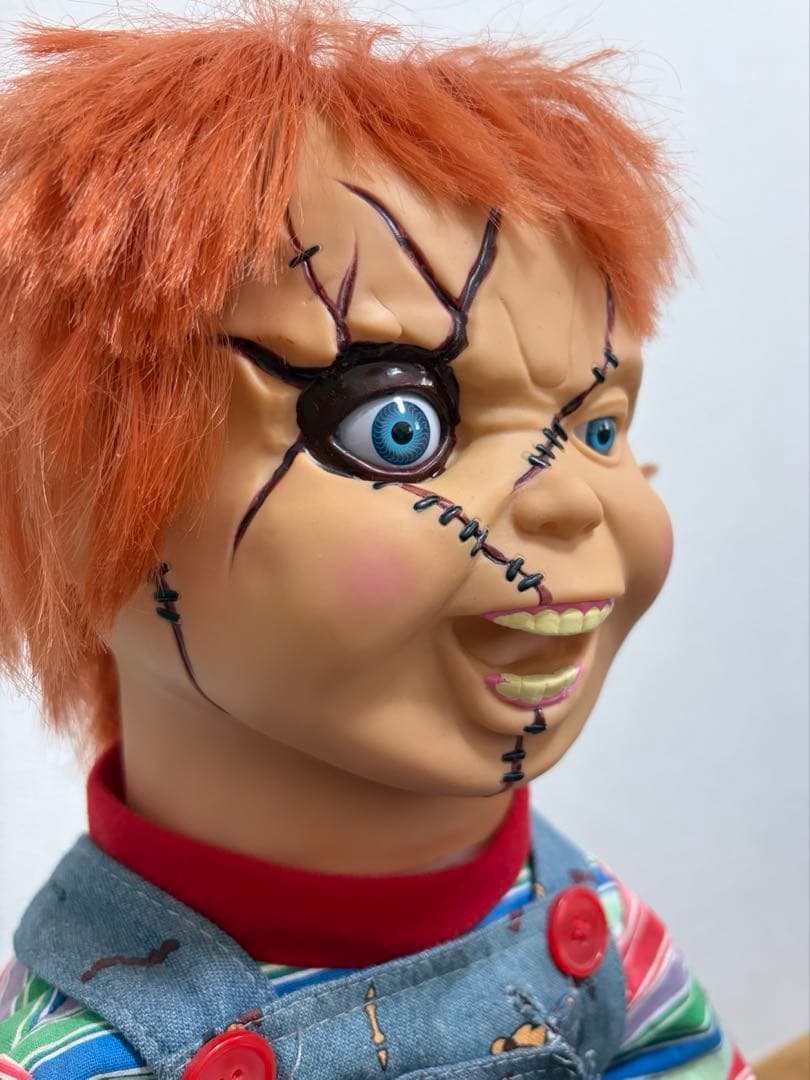 チャイルドプレイチャッキーお喋り機能付き人形フィギュア