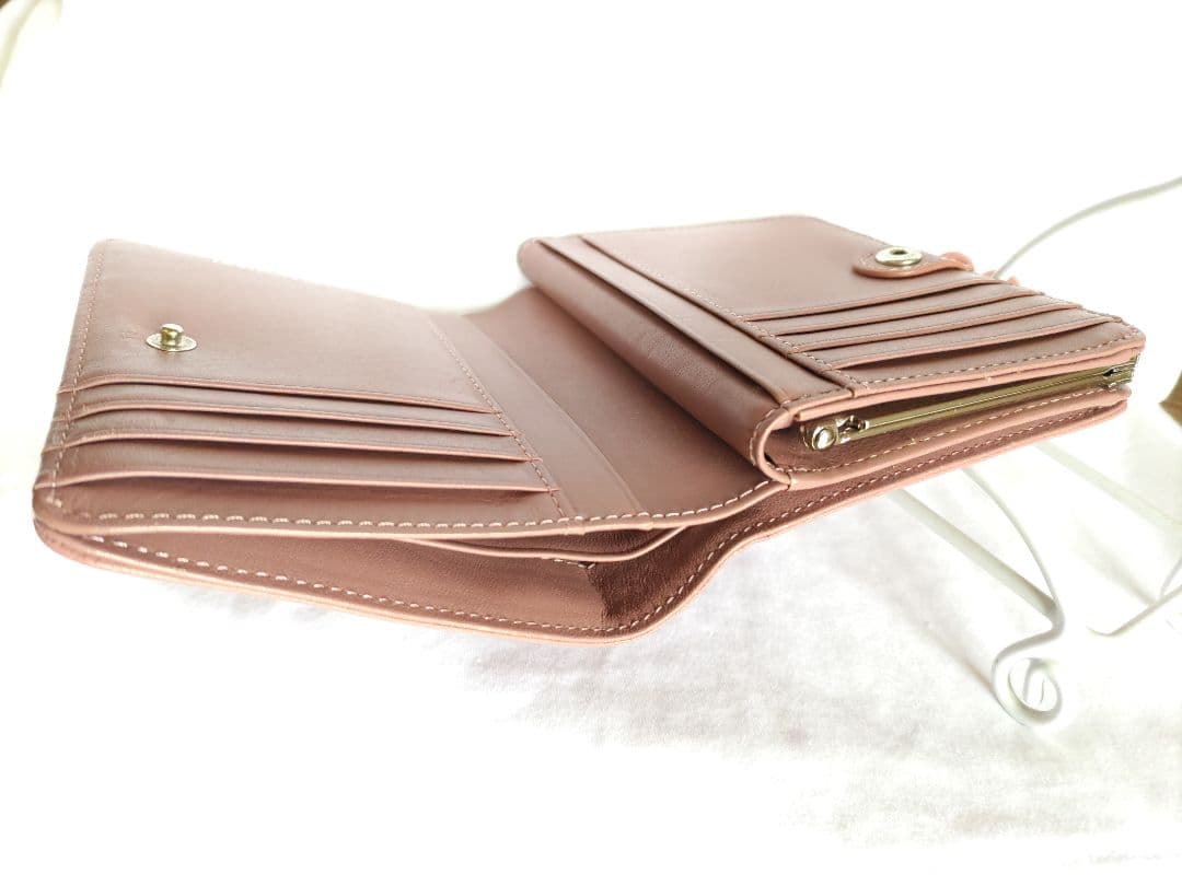 ジルスチュアート折りたたみ財布