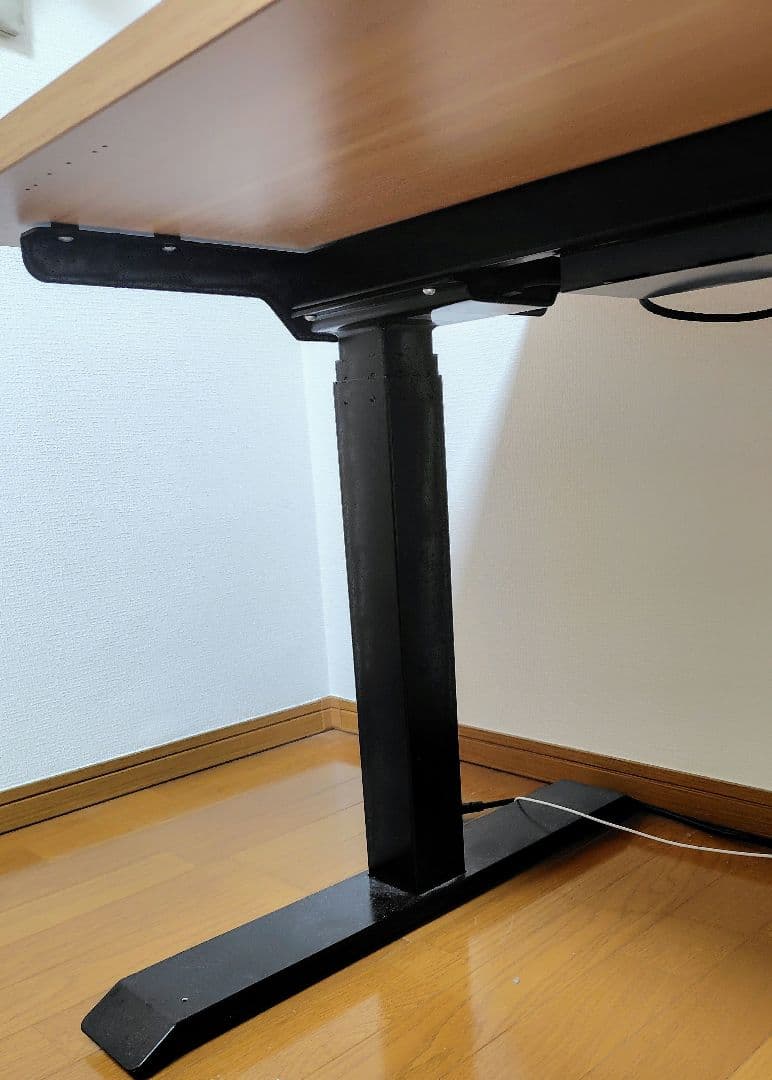 FLEXISPOT　E7　電動昇降デスク 140×70の天板つき