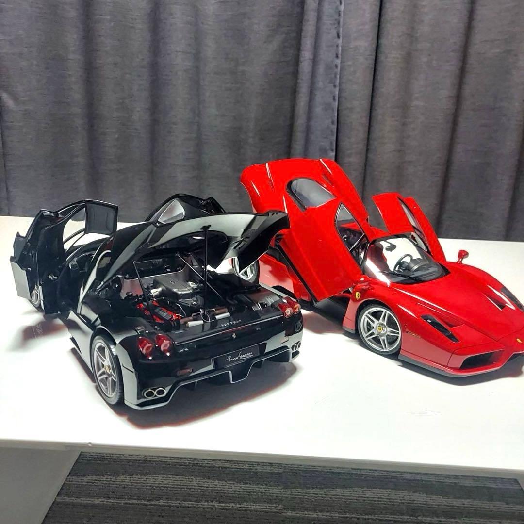 タミヤ1/12コレクターズクラブスペシャル エンツォフェラーリ 黒赤 2台