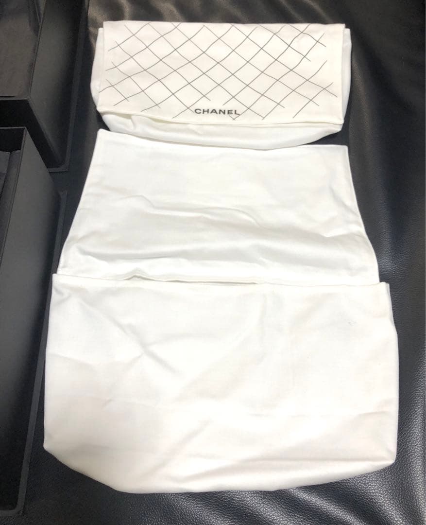 シャネル マトラッセ マグネット式箱 保存袋 大型バッグ空箱 スポーツ