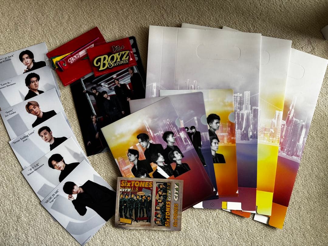 SixTONES グッズ カレンダー 写真 パンフレット 会報誌 アクスタ