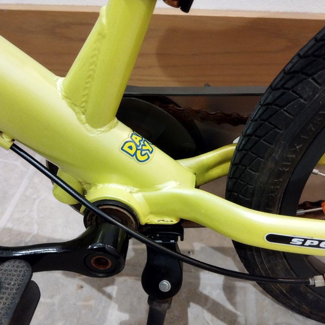 STRIDER ストライダー 14x ライムイエロー スタンド付