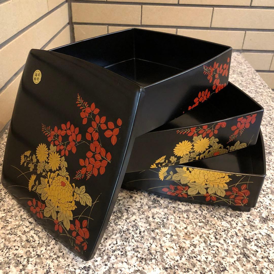 Maki-e】本金蒔絵 3段御重箱