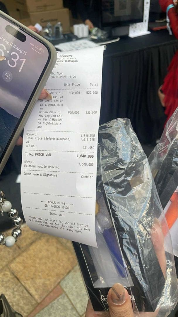 G-DRAGON　ジヨン 公式ミニペンライト キーリング キーホルダー2色セット