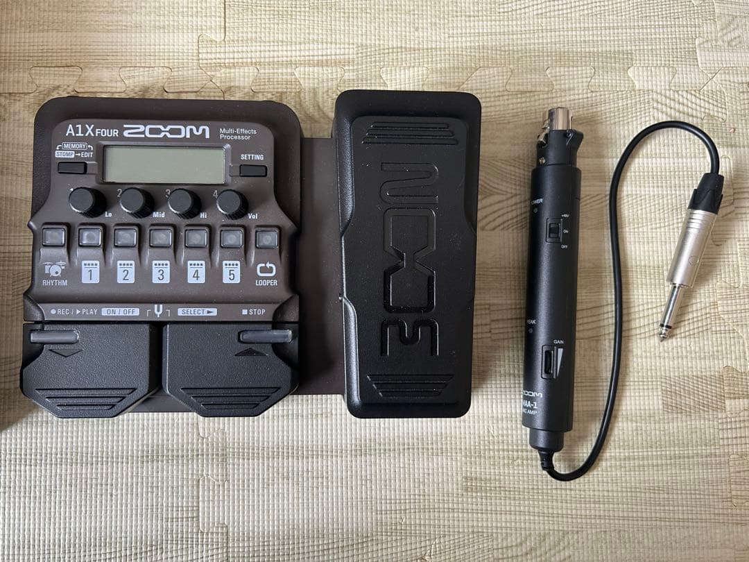 ZOOM ( ズーム ) A1X FOUR マルチエフェクター