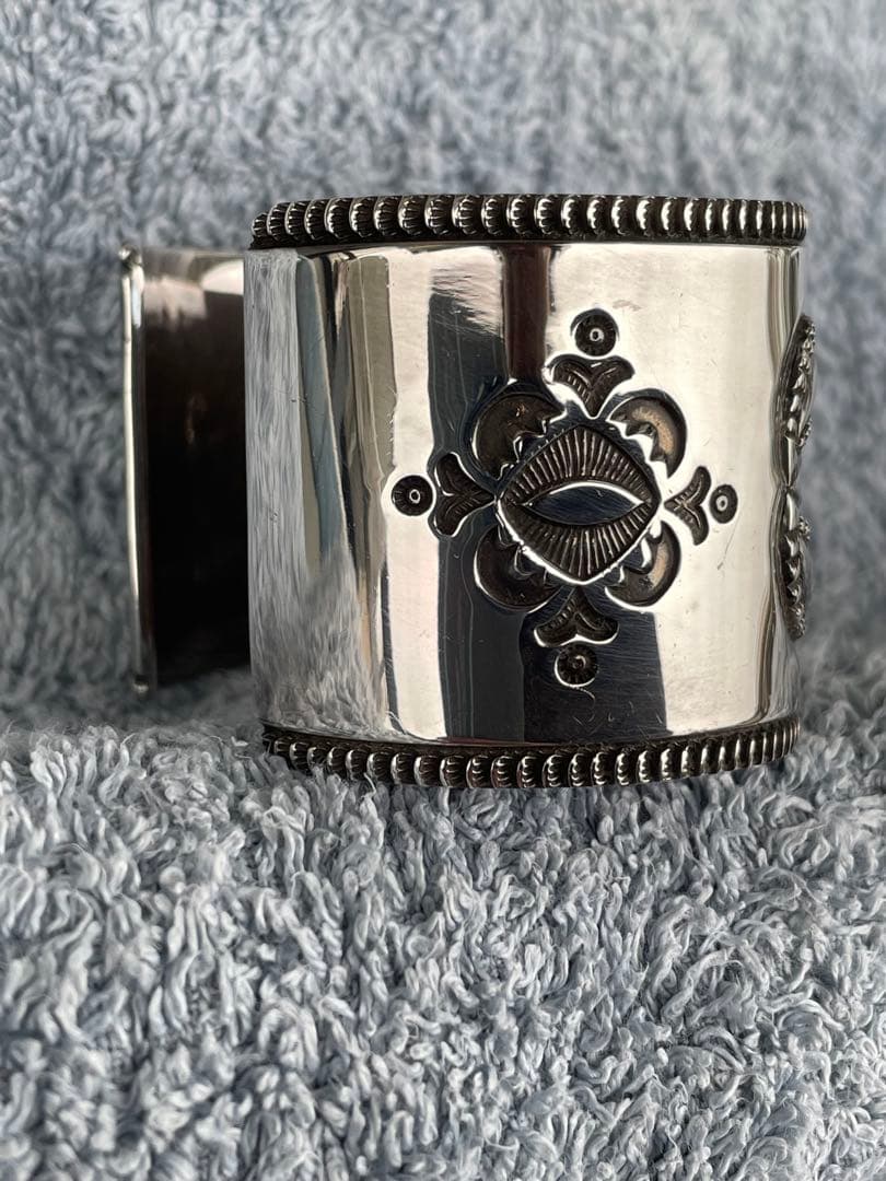 Jennifer Curtis ジェニファーカーティス ビズビー ブレスレット